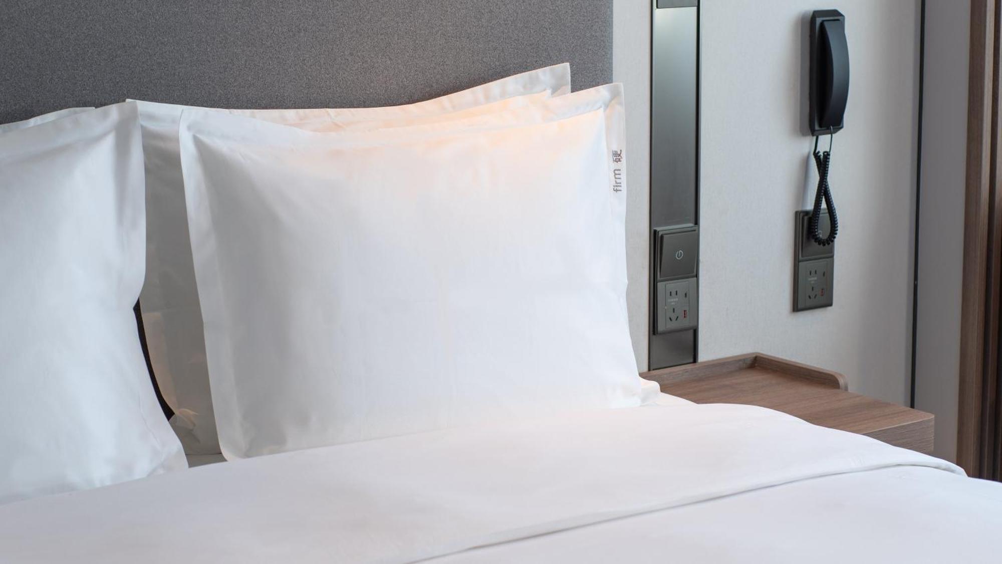 Holiday Inn Express Qingdao Shibei By Ihg Экстерьер фото