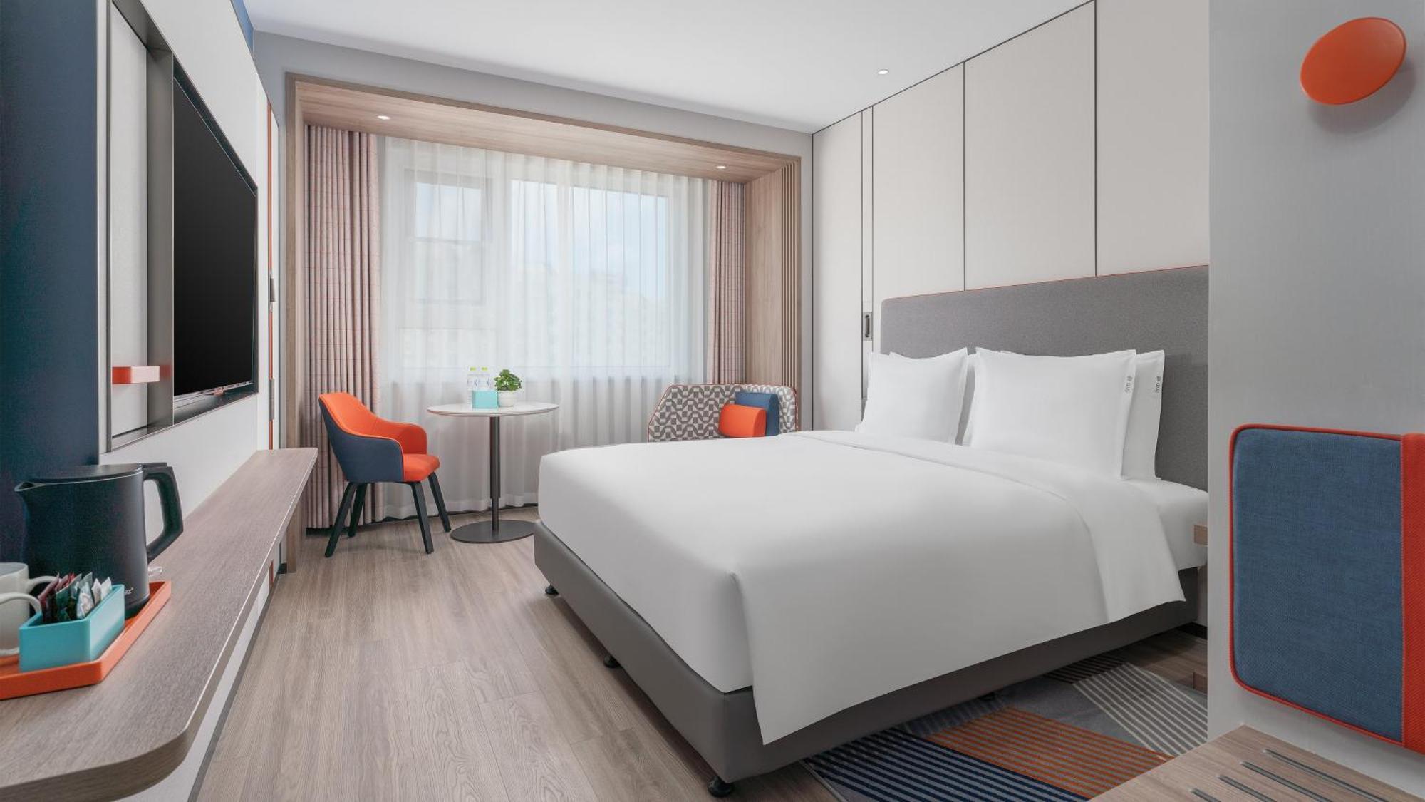 Holiday Inn Express Qingdao Shibei By Ihg Экстерьер фото