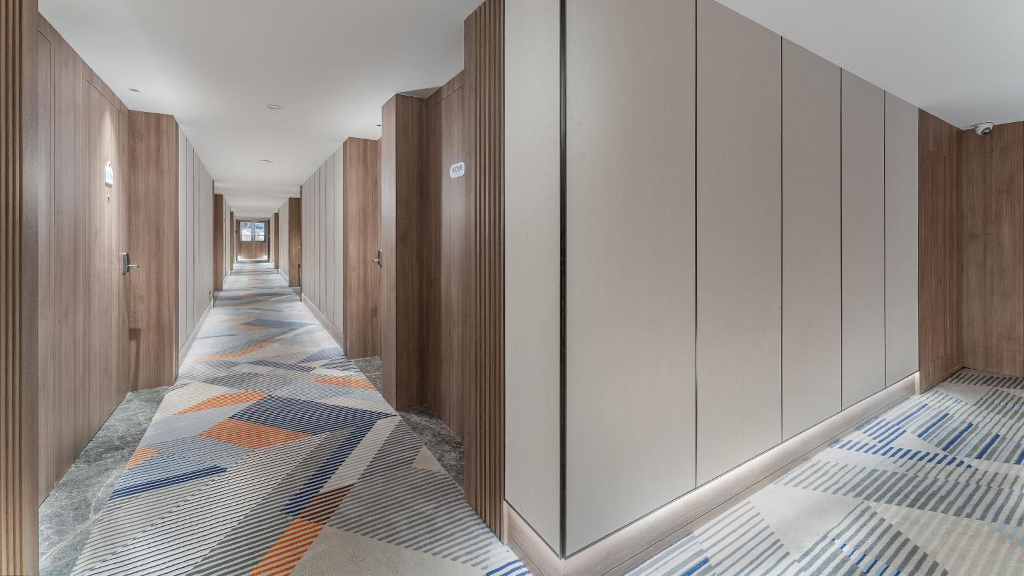 Holiday Inn Express Qingdao Shibei By Ihg Экстерьер фото